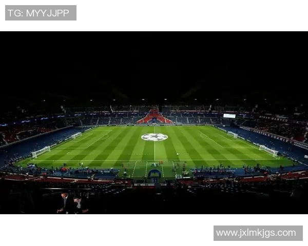 足球明星携手影视巨制打造视觉盛宴尽显球场魅力与银幕风采